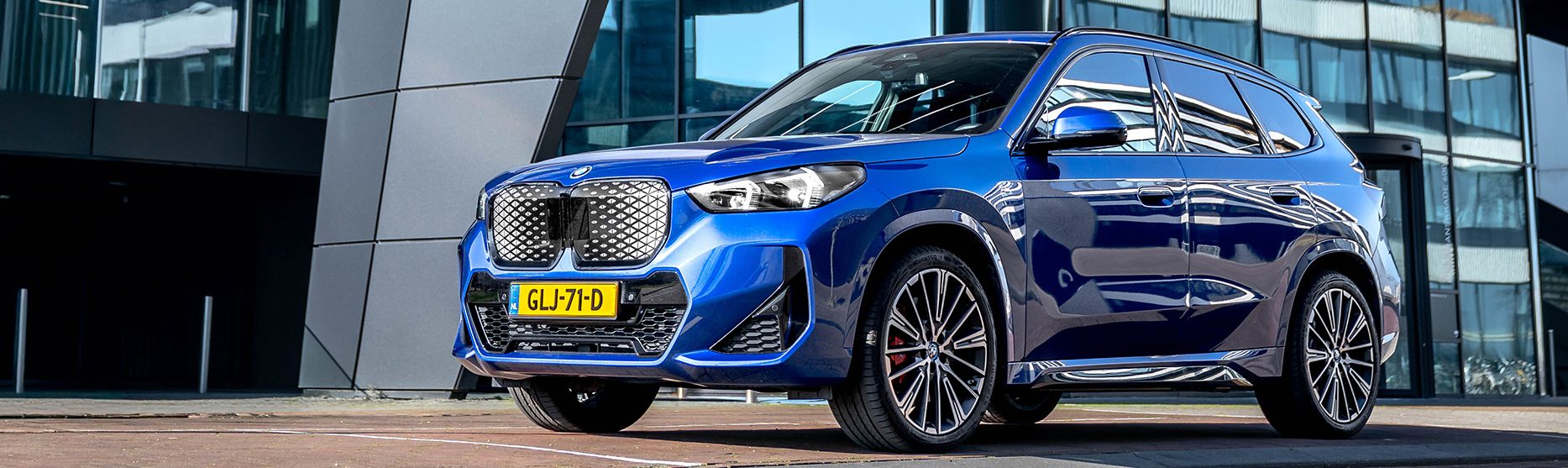 BMW iX1 en BMW X1: Twee premium keuzes, één onmiskenbare BMW-beleving